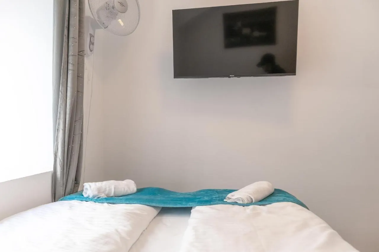 Standard 3Br Apt Near Hauptbahnhof Vienna 0*,