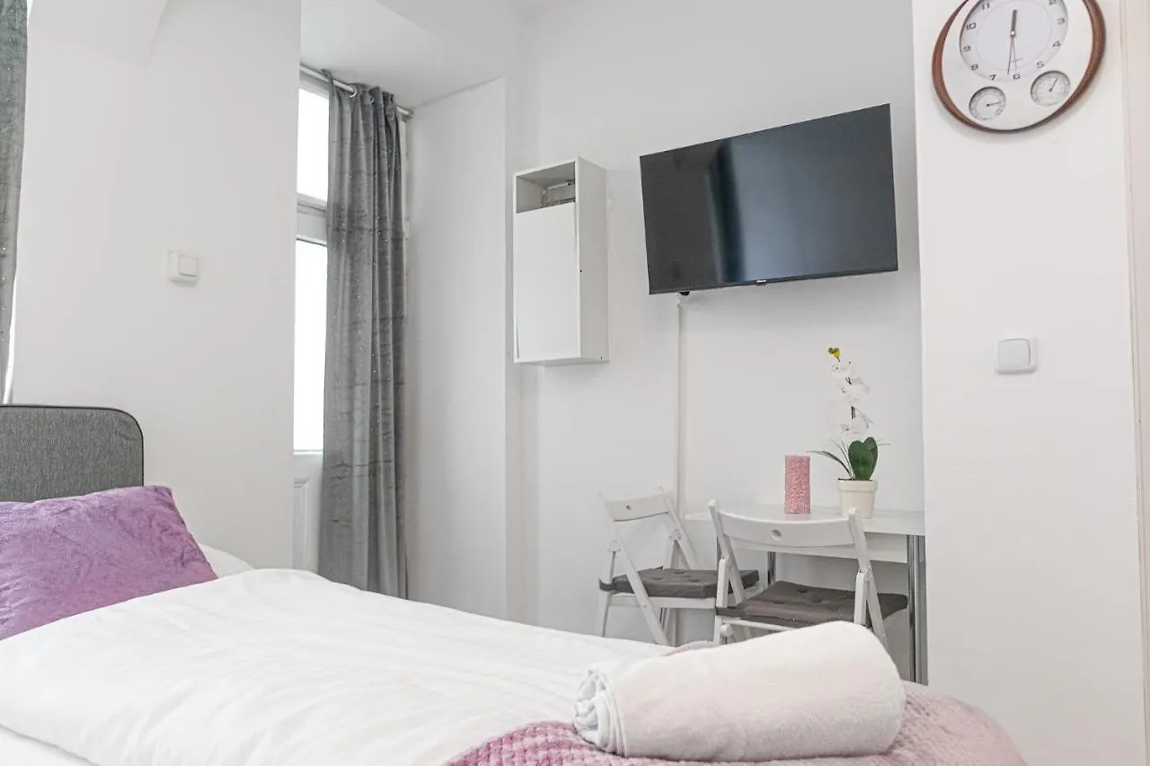 Standard 3Br Apt Near Hauptbahnhof Vienna Apartment