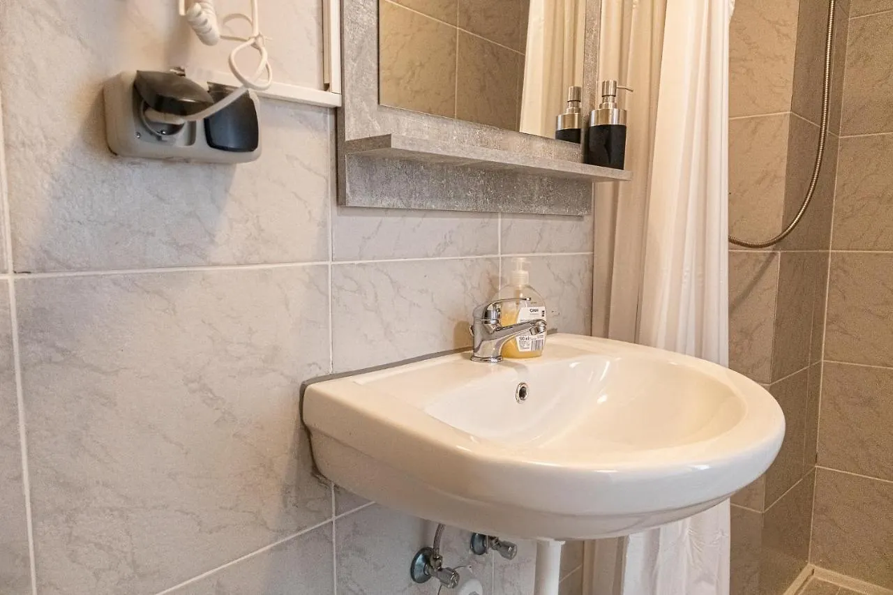 Standard 3Br Apt Near Hauptbahnhof Vienna Austria