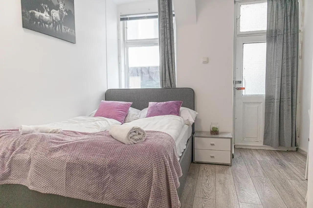 Apartment Standard 3Br Apt Near Hauptbahnhof Vienna Austria